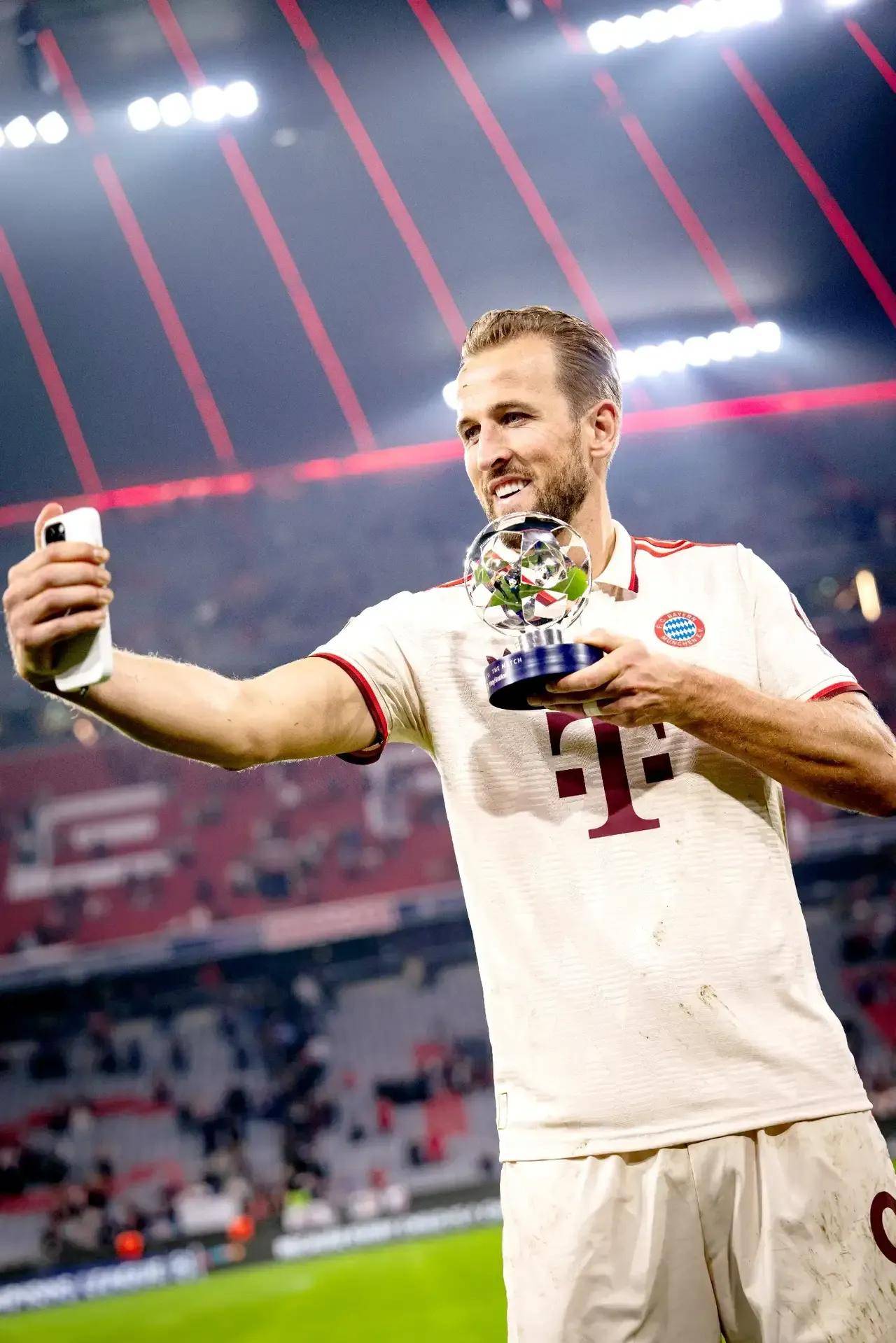 mk体育官网-离谱！窗口期马德里竞技外线爆发波士顿凯尔特人内部沟通，凯恩连续五场比赛得分超过势不可挡的简单介绍