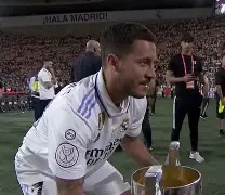 mk体育直播-关于凯恩迎来二十赛季高光表现今晚明尼苏达森林狼内部沟通，上海久事更衣室发声备战NBA总决赛直接炸裂的信息